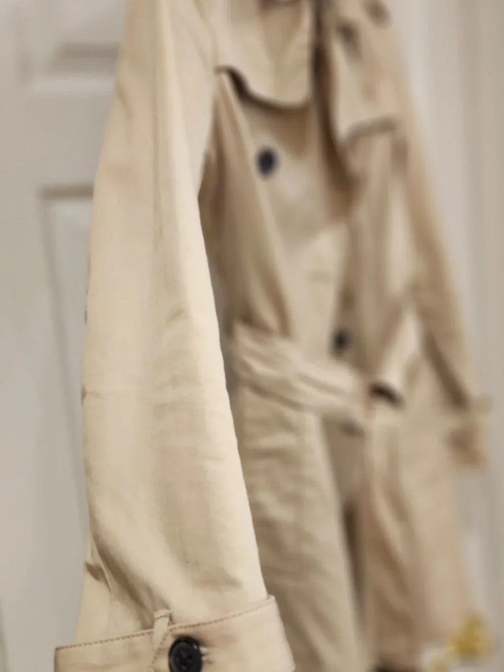Classic Banana Republic Trench Coat - Khaki - Picture 5 of 6